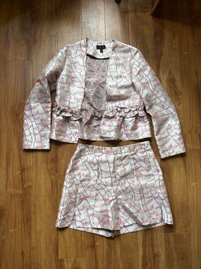 Topshop Pink & White Floral Printed Jacket & Shorts Set